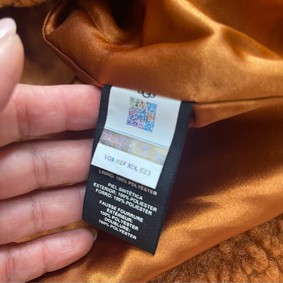 UGG Gertrude Short Teddy Coat in Chestnut Brown Sz Large Soft and cozy - Picture 11 of 13